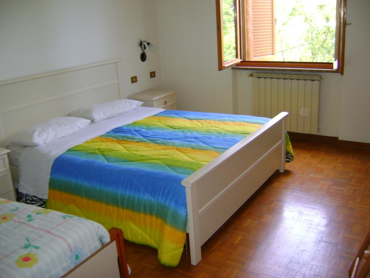 B&B La Mimosa Spello Bagian luar foto