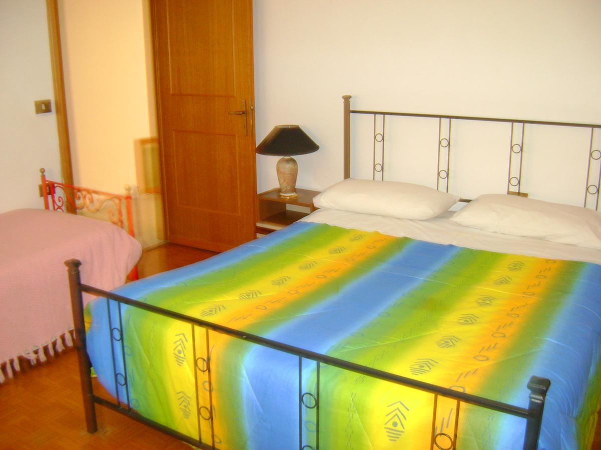 B&B La Mimosa Spello Bagian luar foto