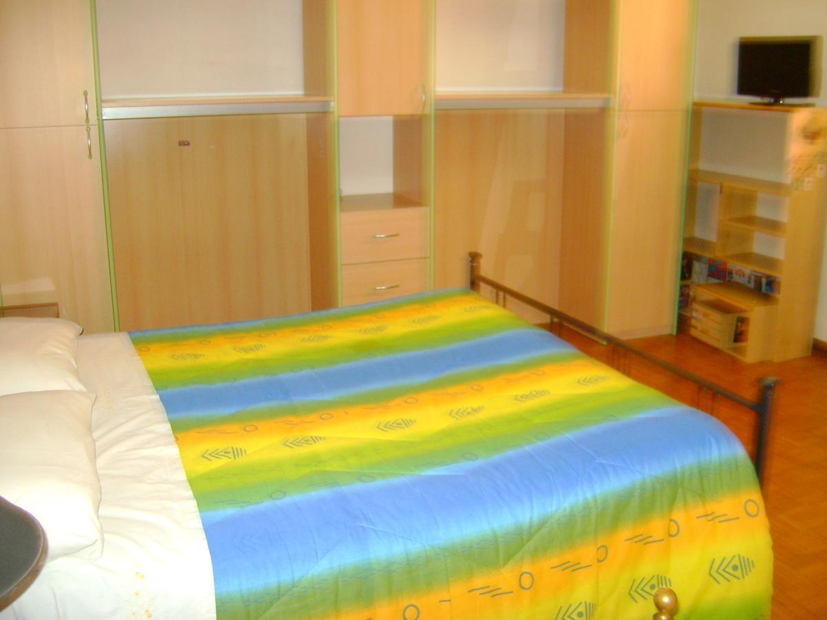 B&B La Mimosa Spello Bagian luar foto